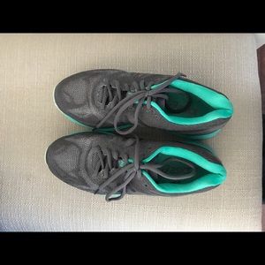 Asics Gel-Nimbus 19 Lite-Show, Women's Size 8